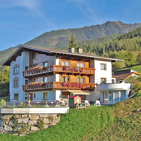 In Pitztal With Mountain Views, Cleaning Included * Arzl im Pitztal
