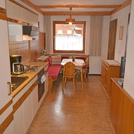 Appartamento In Pitztal With Mountain Views, Cleaning Included *